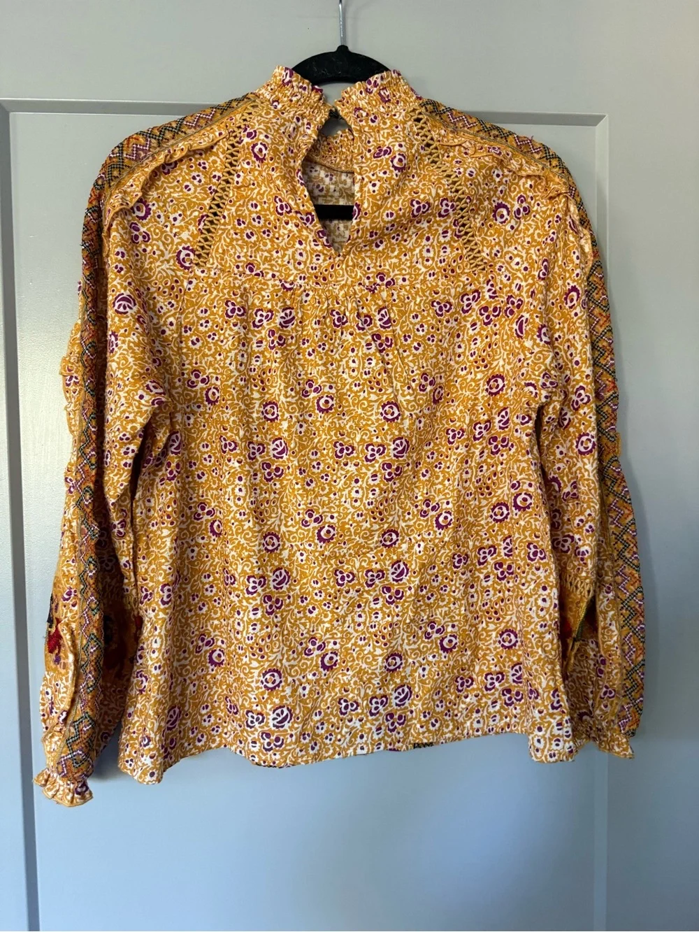 Anthropologie Maeve Embroidered Goldie Top Size 2